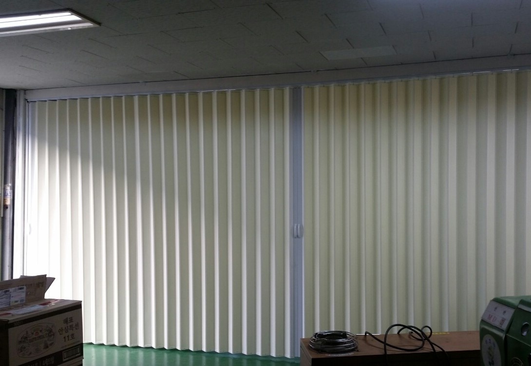 2000769928_PW8590UA_83c46310402bcb40600096cee7d250cab8a32ba2.jpg 이미지크게보기